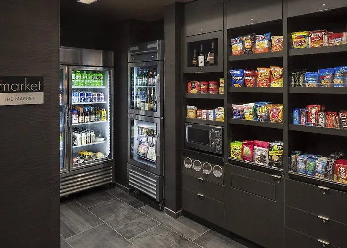 Courtyard By Marriott Seattle Northgate